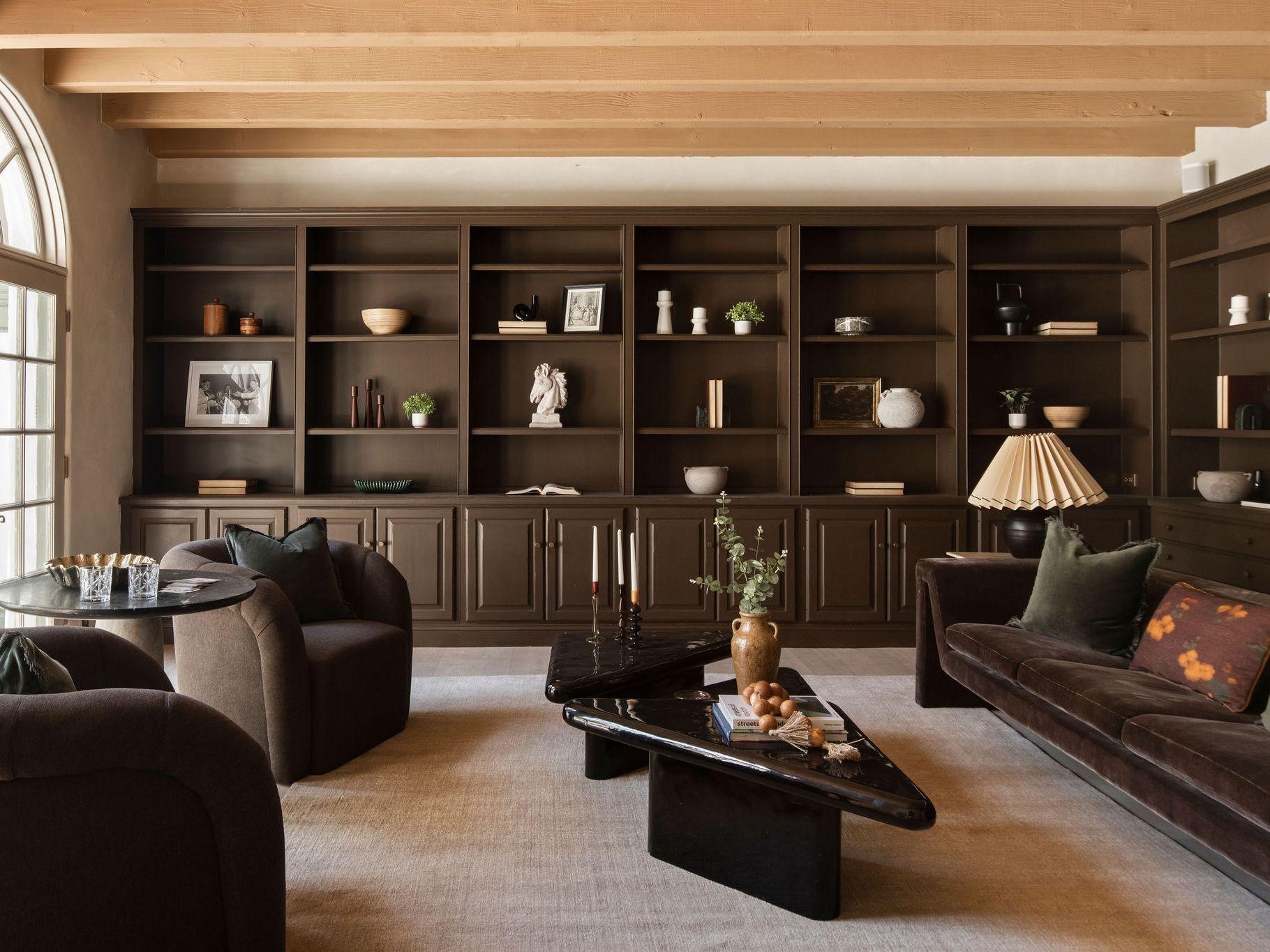 High-quality wooden deck tile flooring for outdoor spaces.